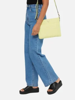 A 94 High & Wide - Debbie