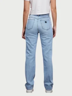 A '94 High Straight - Hailey