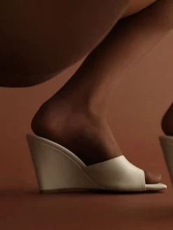 Aimee - Bone Leather