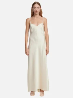 Essential Slip - Cream