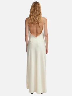 Essential Slip - Cream