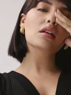 Gina Earrings - Yellow Gold