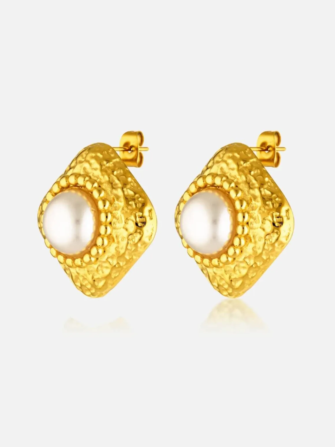 Maggie Pearl Earrings - Gold