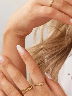 Pernilla Ring - Gold