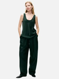 Scoop Neck Tank - Scarab