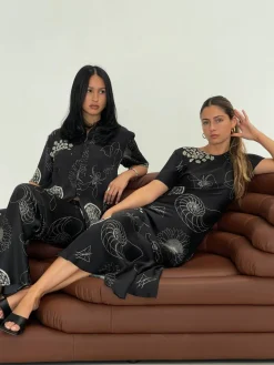 Short Sleeve Boyfriend Shirt Fibonacci - Black